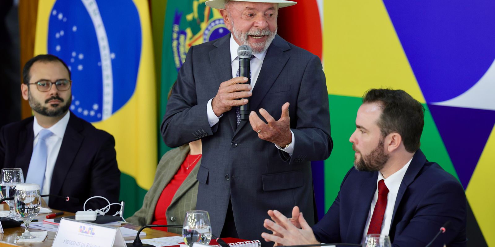 Lula: Desenrola Brasil ajudará população a &amp;quot;tirar corda do pescoço&amp;quot;