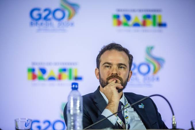 Em Paris, Durigan destaca potencial de ativos brasileiros e atrai investidores internacionais