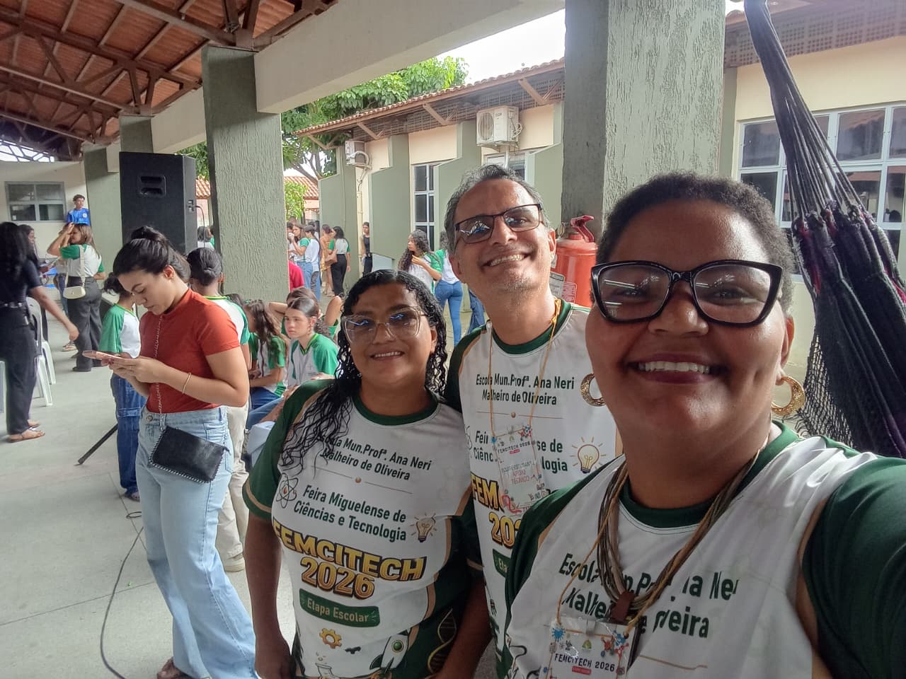 VISITANDO OS ESTANDES